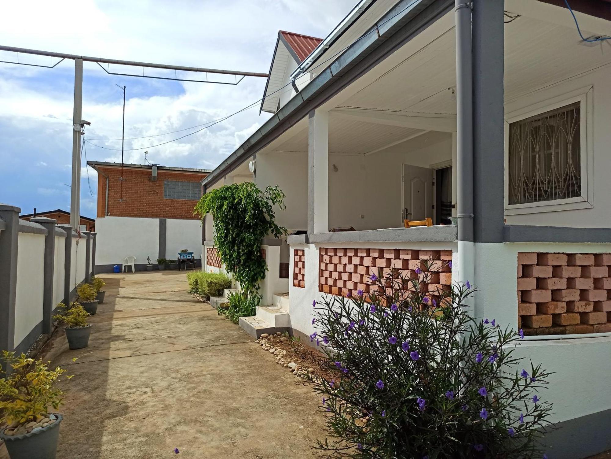 Chez Jeanne Chambre D'Hote Antananarivo Exteriör bild